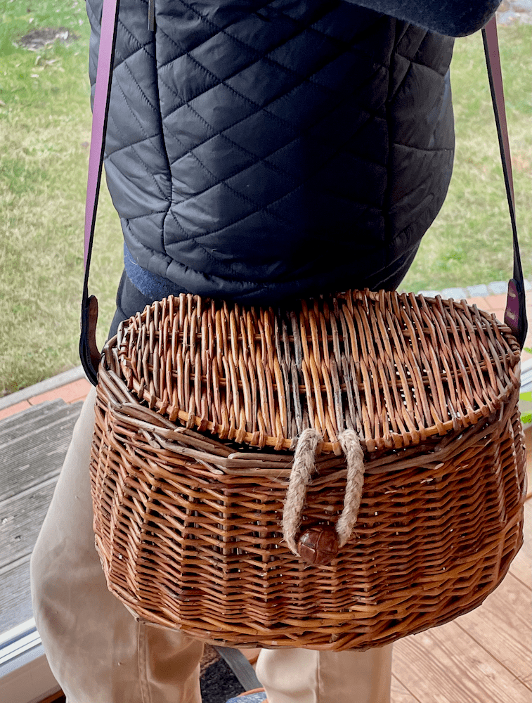 Umhängekorb_mit_Deckel